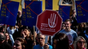 Protesta portuguesa contra la eutanasia